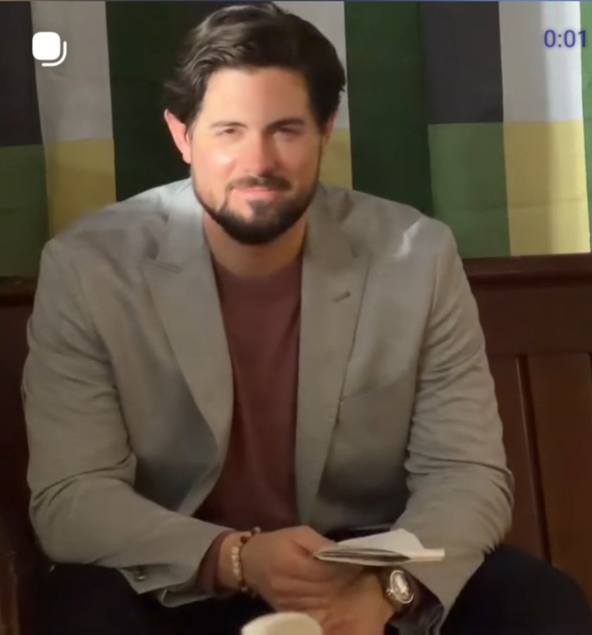 NicoleChaquita's tweet image. #TwoForTee #ChrisMcNally @ChrisMcNally_