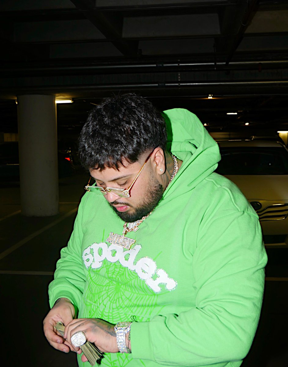 East 86th. 🎱 tweet media