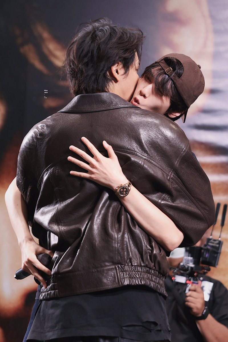 𝐂𝐚𝐚 tweet media