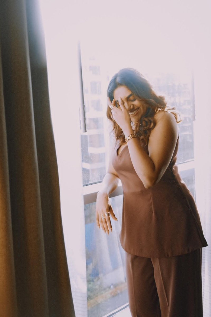 Weekendvibes_'s tweet image. Nimisha Sajayan 🤎

#Nimisha #NimishaSajayan
