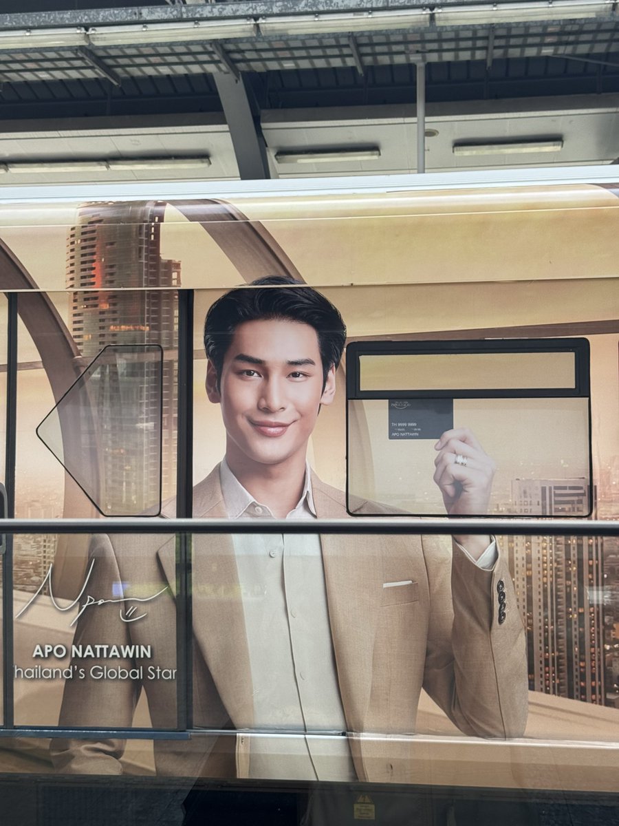 อยู่ๆก็เจอสุดหล่อ สงสัยวันนี้จะเป็นวันที่ดีแน่ๆ✨