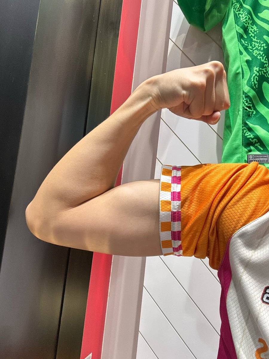 f.phumin_fowke tweet media