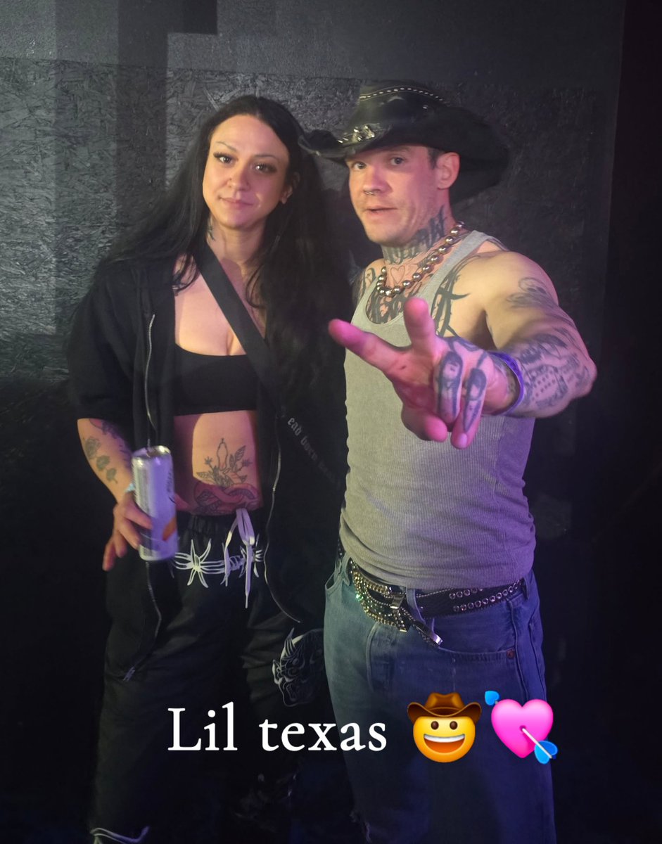 lolbmad's tweet photo. @LILTEXAS shows are healing 🤠🤠🤩 https://t.co/BR0cQUZ8PF