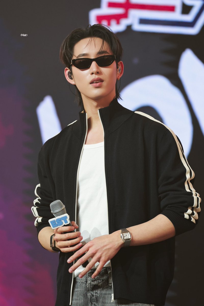 𝑀𝑈𝑆𝐸 tweet media