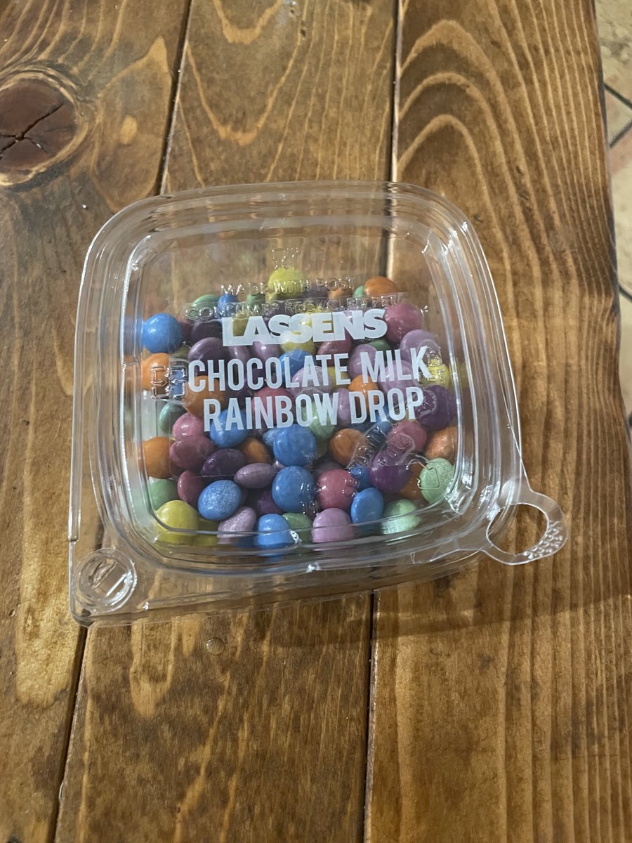 Anne-Marie Kinney tweet media