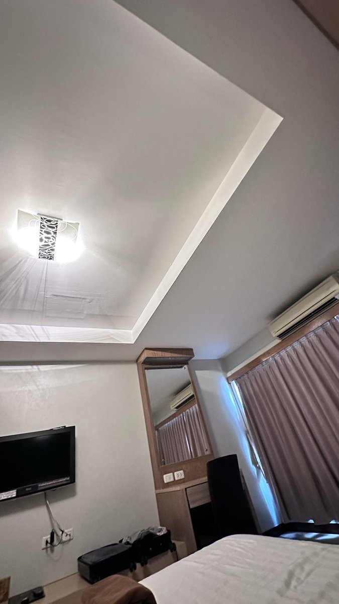 ฟีม tweet media