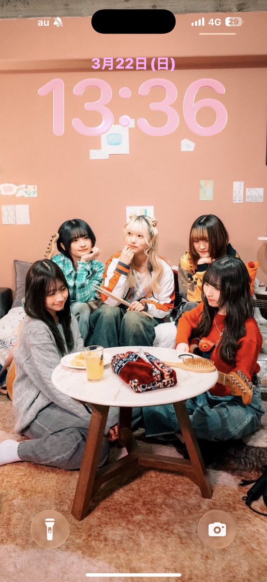 r_y_clover's tweet photo. らその壁紙可愛くて幸 https://t.co/Cm0BJlZ1Cn