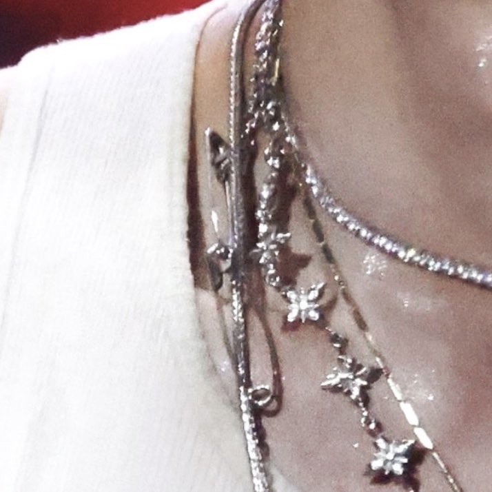 원빈시 tweet media