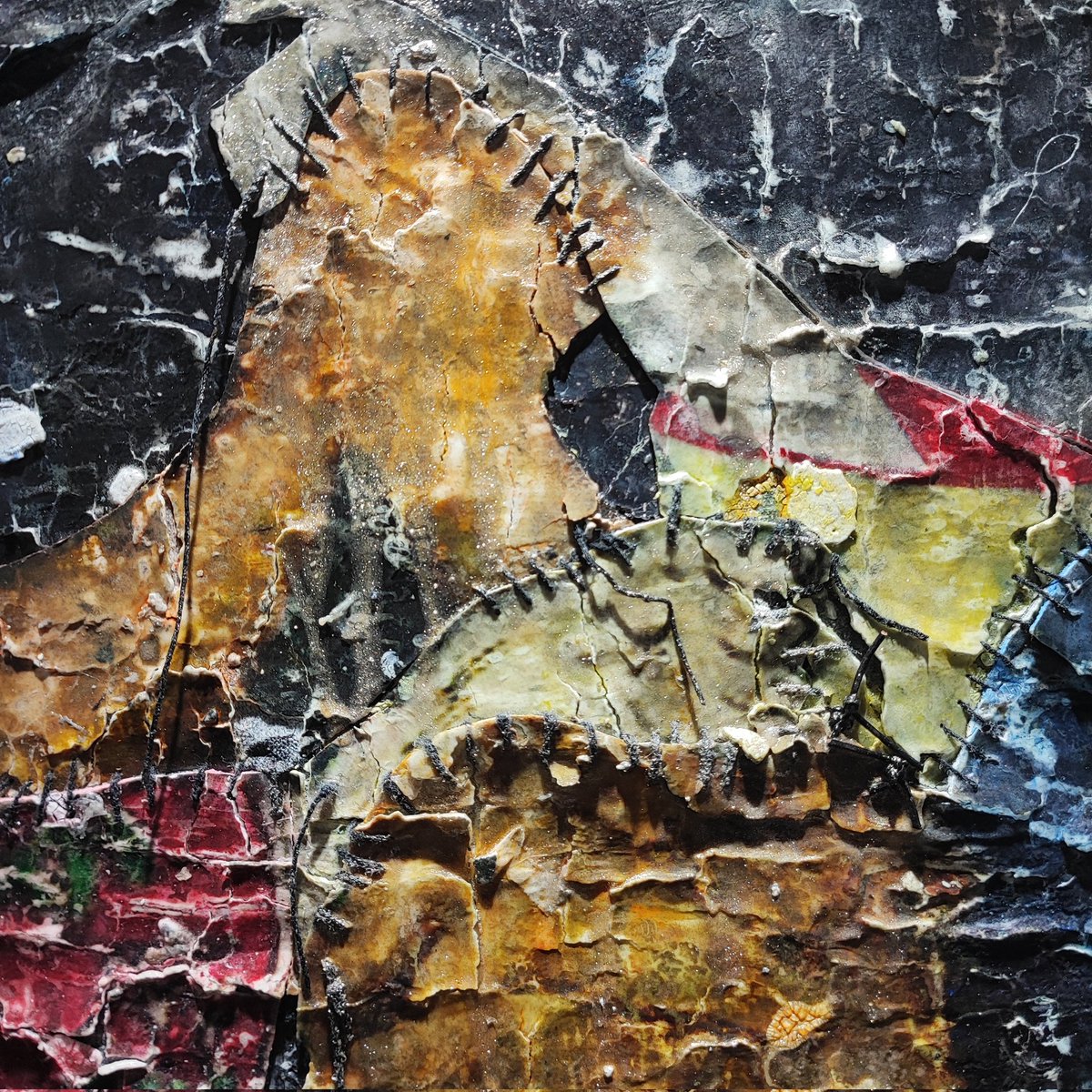 myheirloom tweet media