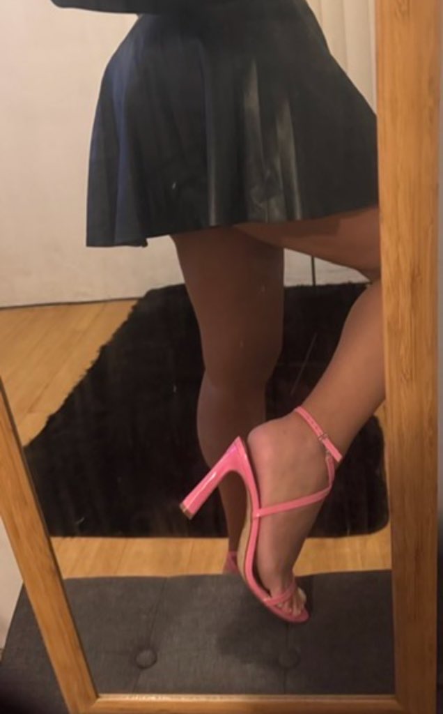 Sol ☀️ tu dueña tweet media