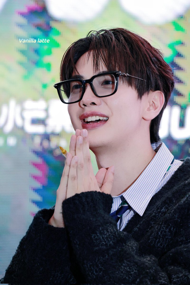 StrawberryNatie tweet media