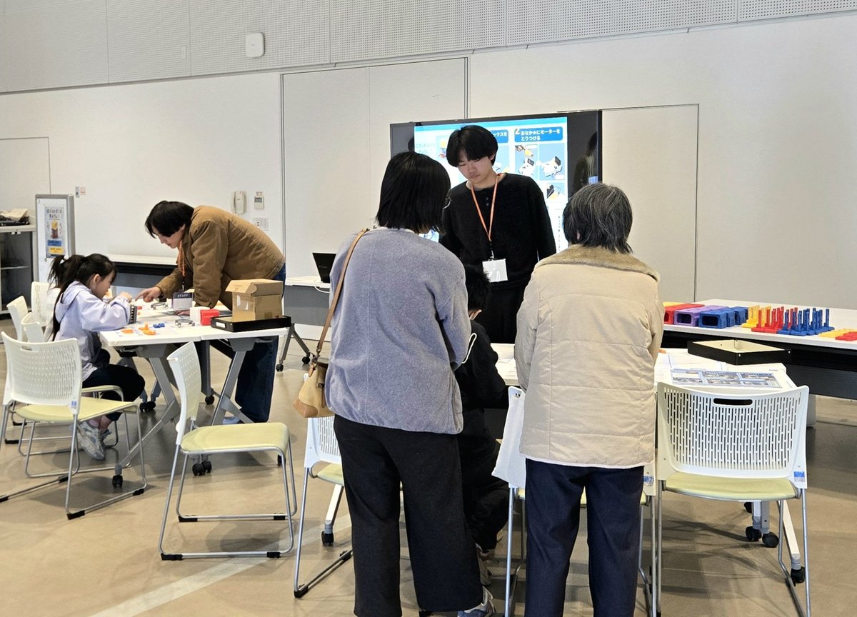 eaglefun_kit's tweet image. 本日はサイエンスヒルズ小松にて、ロボティクス学科の展示イベントを見学！福祉やリハビリに活用する機器やゲーム、3Dプリンターで作製した手作りロボなど、とても楽しめました😄
#KIT #金沢工業大学 #金沢工業大学ロボティクス学科