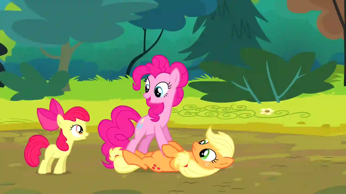 MLP:FiM Frames Bot tweet media