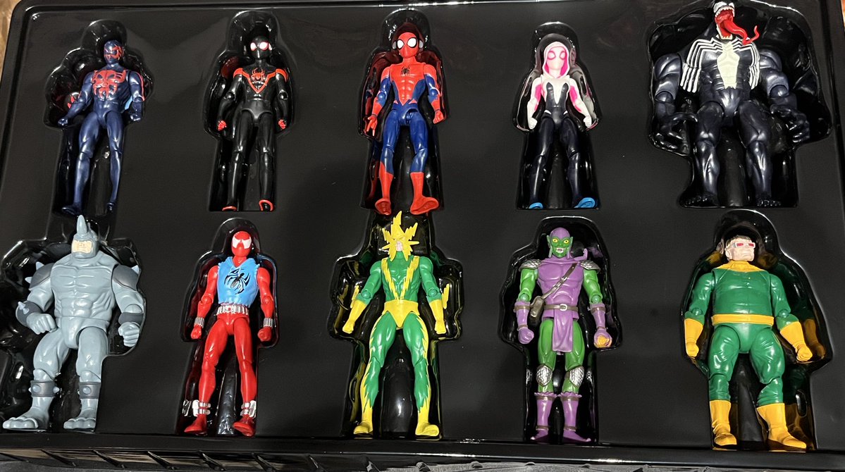 うちこ tweet media