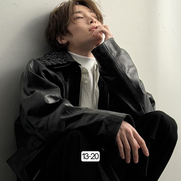 hynwest's tweet photo. hyunin au: mi bello ex amor
donde hj y jg fueron pareja cuando adolescentes y se separaron por culpa de HJ ya que el decidió irse al extranjero sin embargo jg quedó embarazado y oculto a su hijo todo el tiempo, ya que es un modelo con una gran fama. ambos se encuentran + https://t.co/N2fSAXDd96