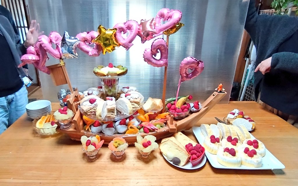 ライカ tweet media