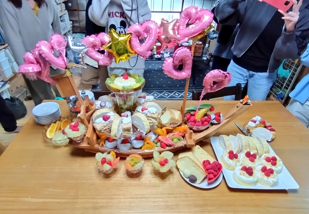 ライカ tweet media