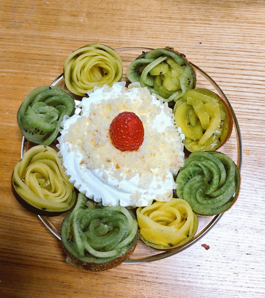 ライカ tweet media