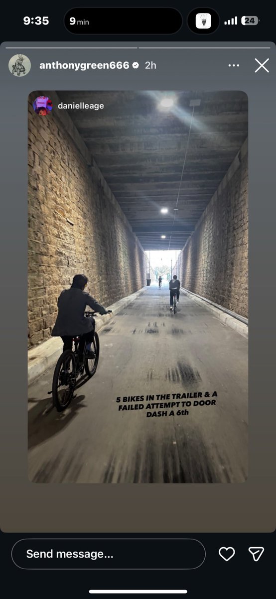 paige 🦇 mcrlondon tweet media