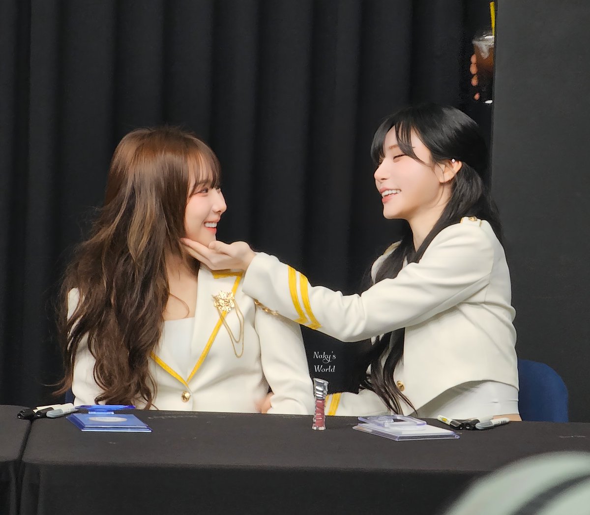 나키의세계 tweet media