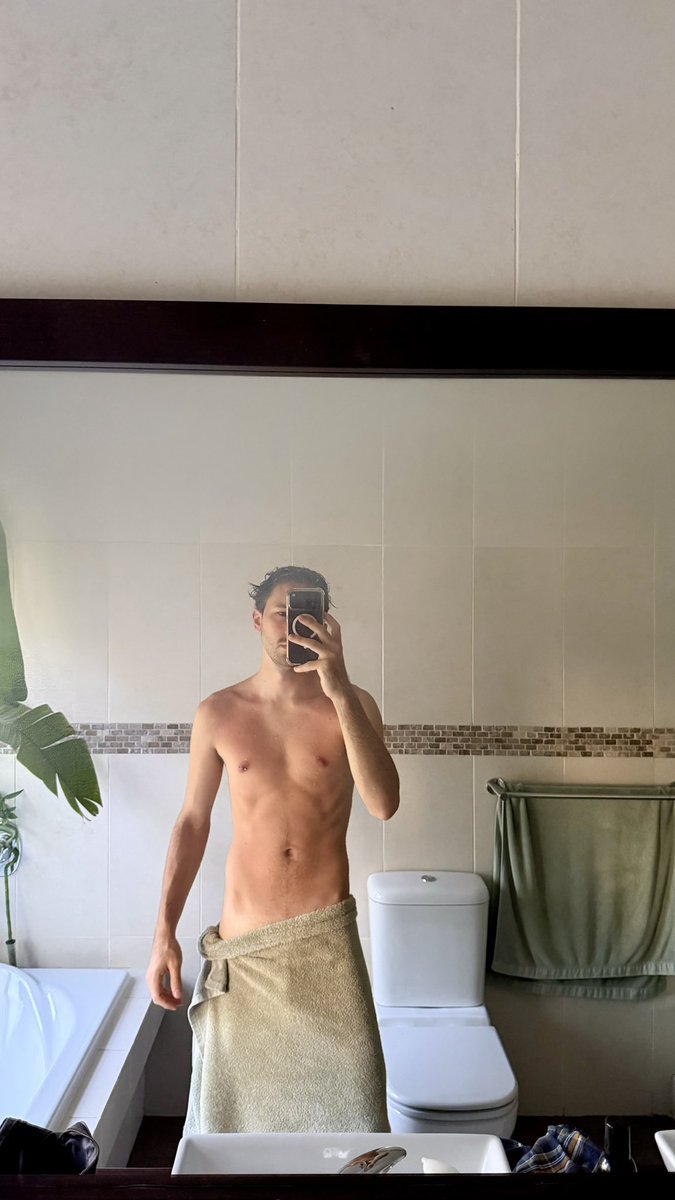 Just Shaun tweet media