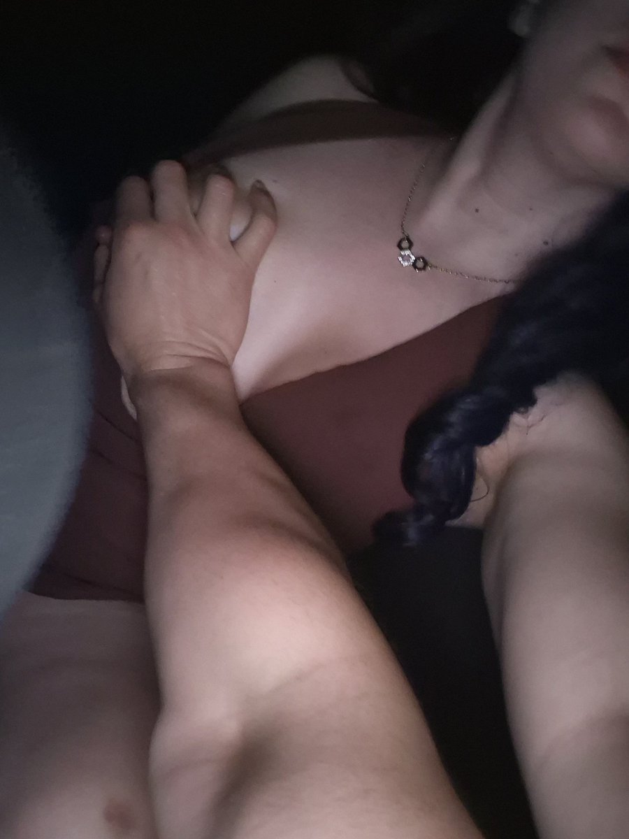 hot pareja tweet media