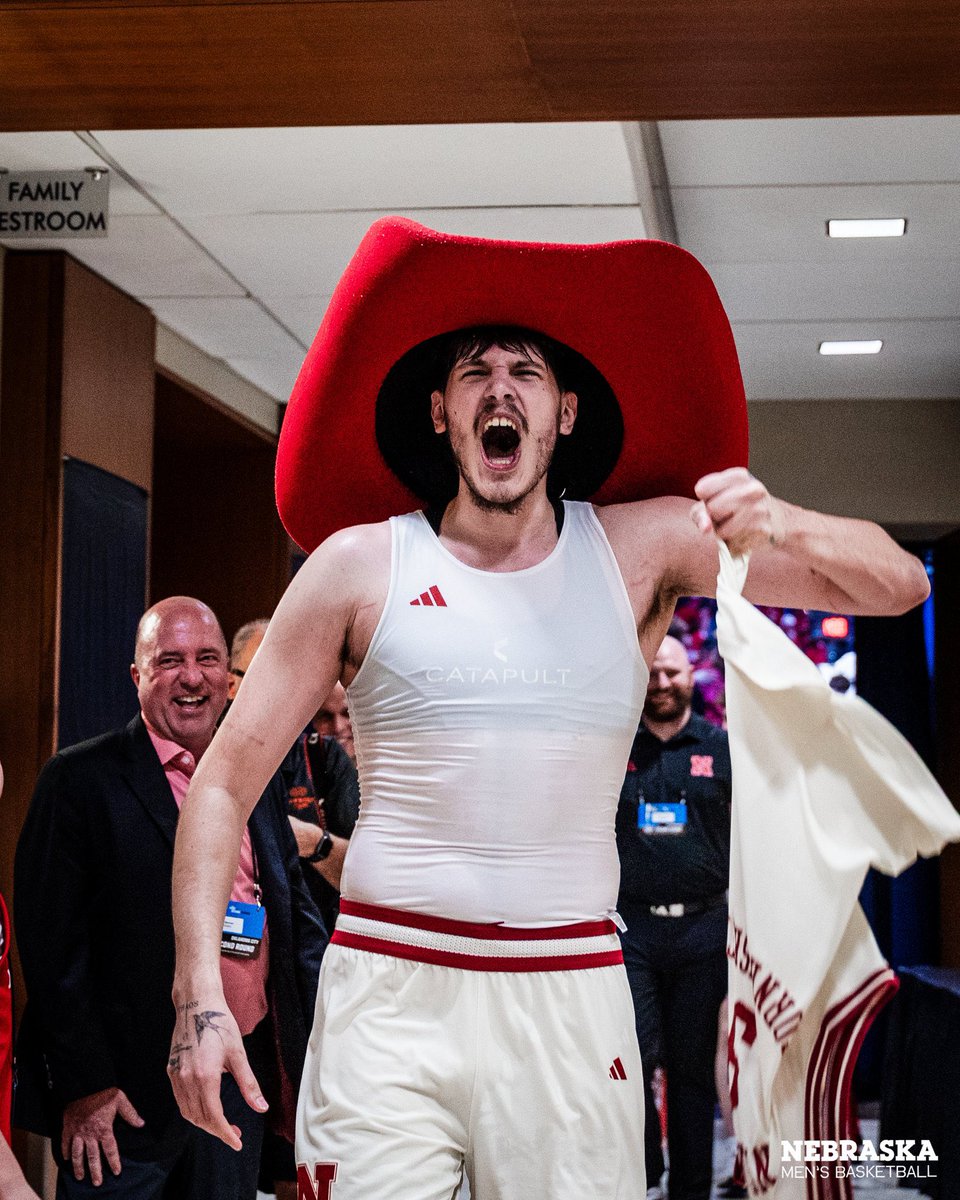 Matthew Carter tweet media