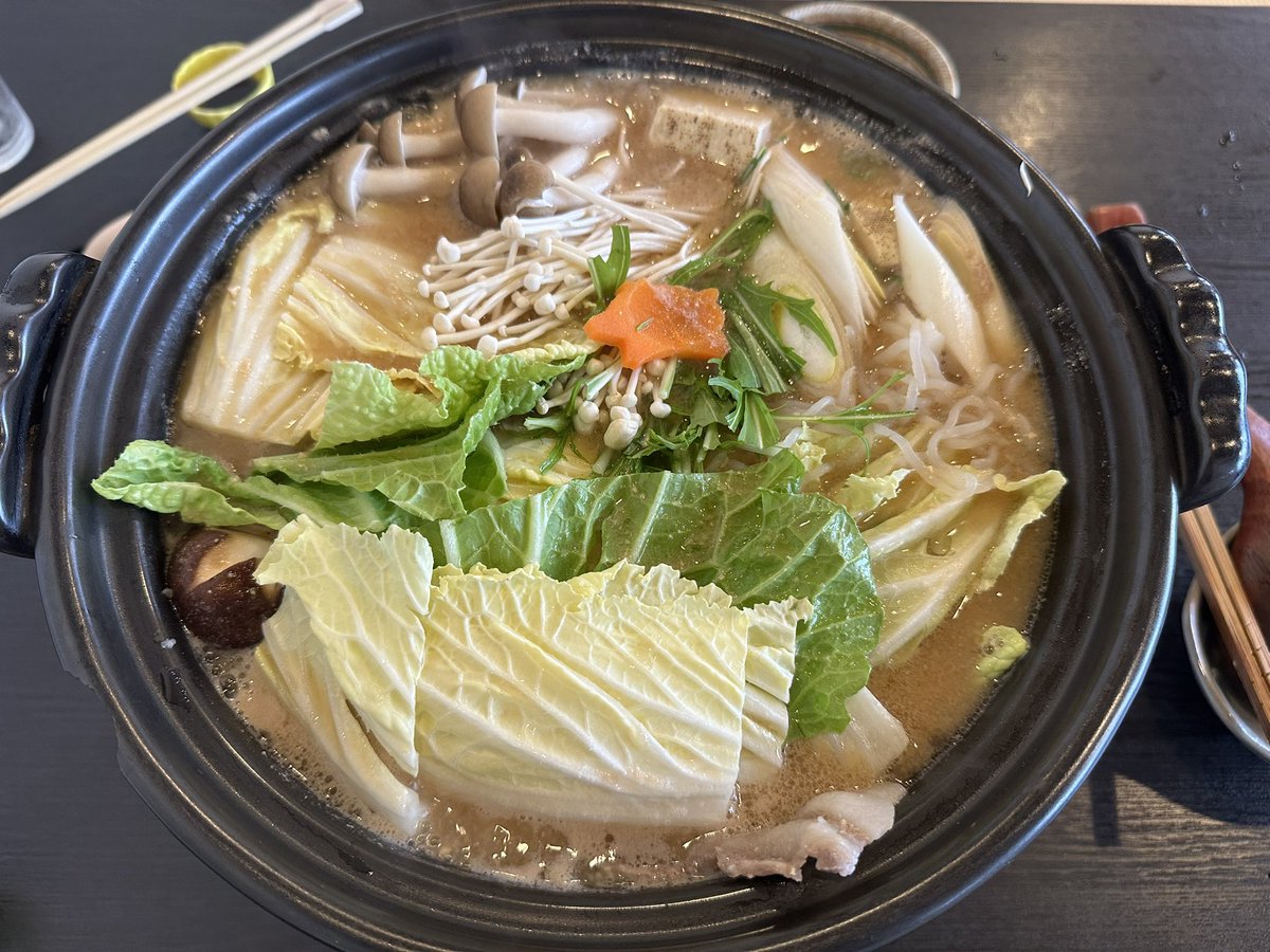 そめやももこ/もちょ tweet media