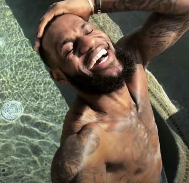 ‎ ‎sami. 𓂃 ࣪˖ ‎ ‎ ‎watching the pitt tweet media