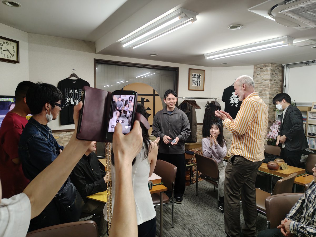 碁席秀策 tweet media