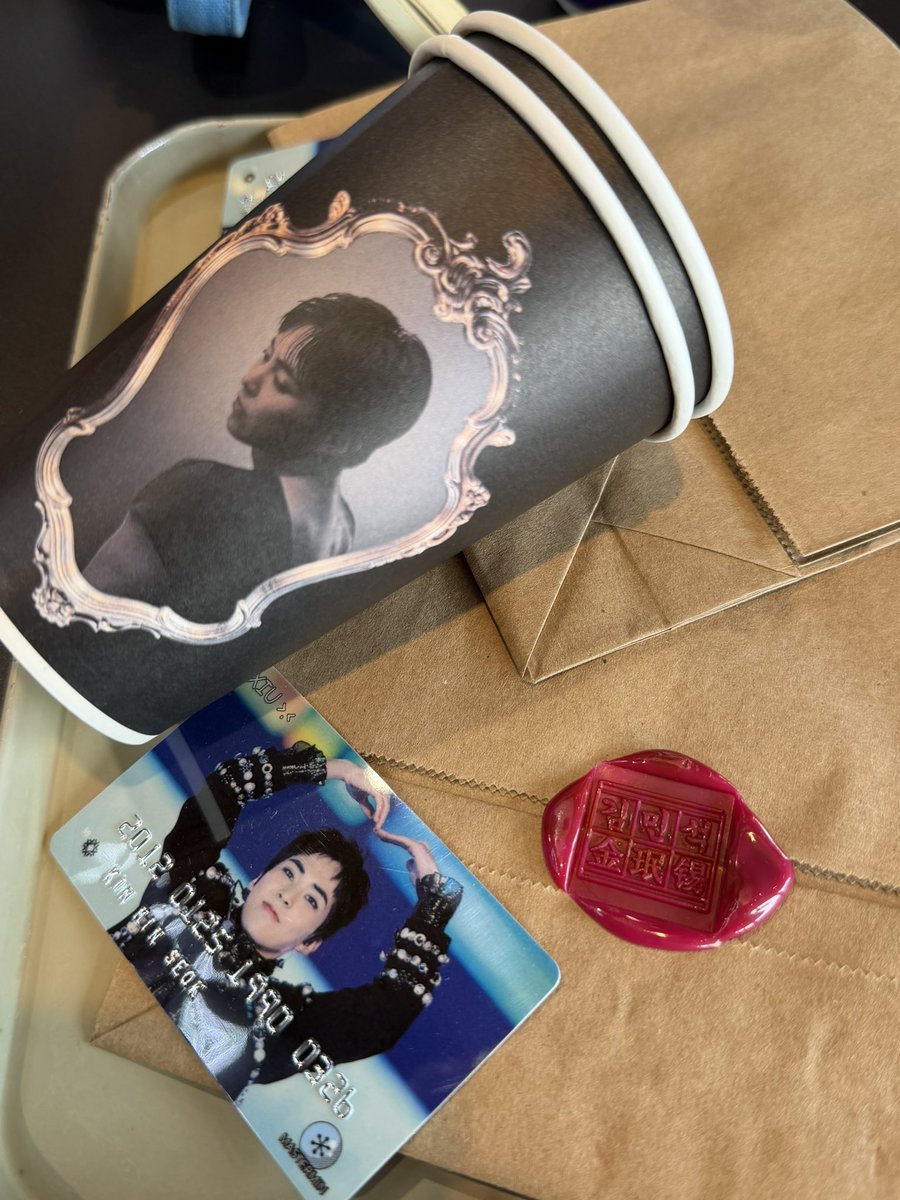 올해도 생카 왔음🥹💙
<a href="/xiukitty_event/">❄️XiuKitty 슈냥🐆</a>