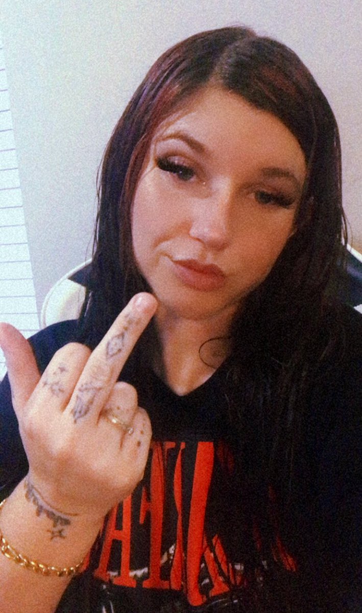 OWNER LIZ 🫴🏼💵🍃 tweet media