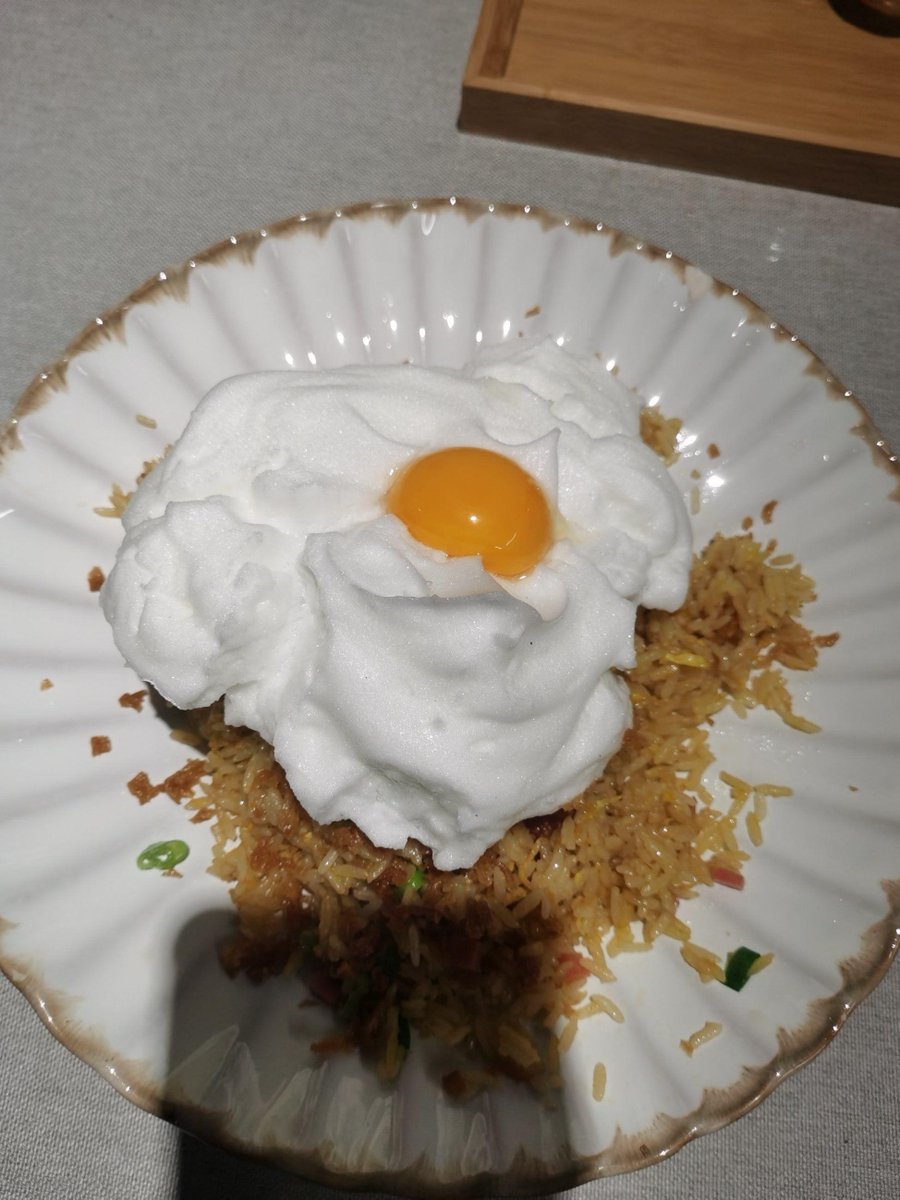 Kanya Samosorn tweet media