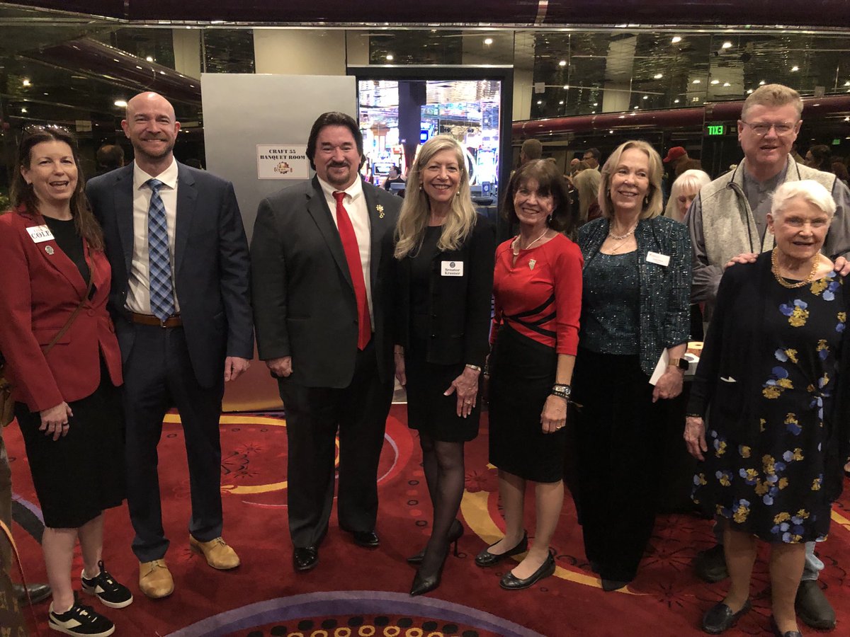 LisaKrasner4NV's tweet image. It was great seeing so many friends at the ⁦@CCNVRepublicans⁩ #LincolnDayDinner ⁦@NVGOPSenate⁩ @NVGOP