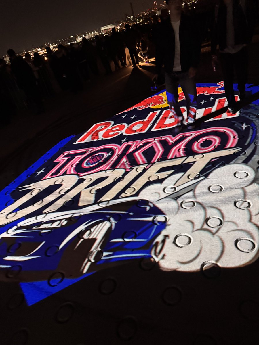 tomo.THREE S@DSR tweet media