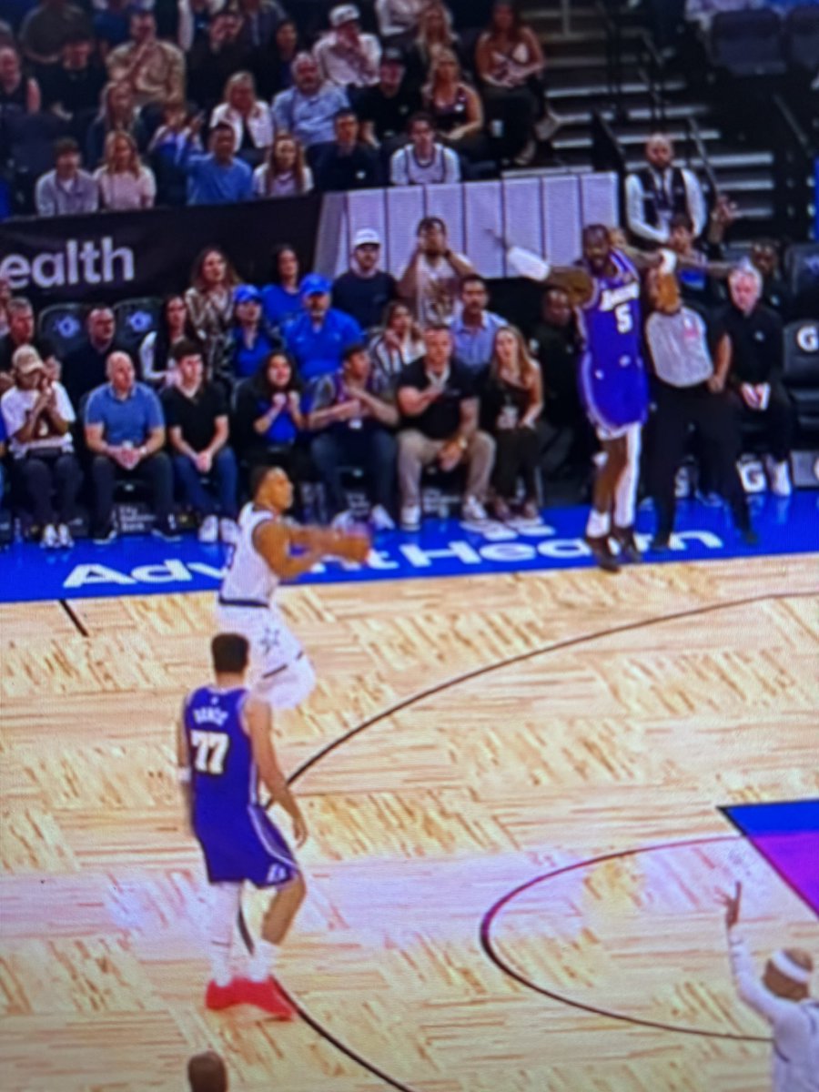 ๐ซ๐๐๐๐๐๐๐๐
๐บ๐๐๐๐๐ ๐ญ๐๐ โข๏ธ tweet media