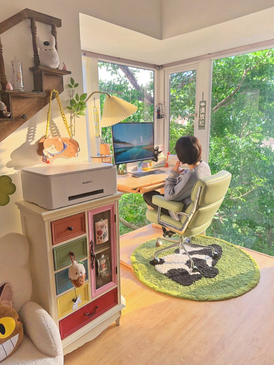 スドール tweet media