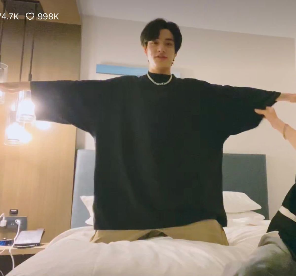 nav 🔗7️⃣ tweet media