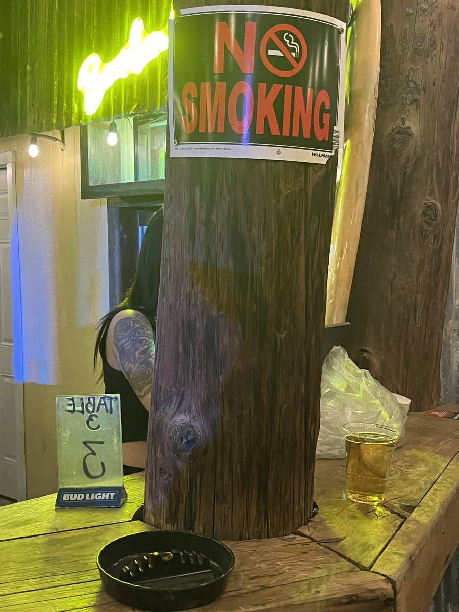 The “Hyped for Thanksgiving” Lincoln tweet media