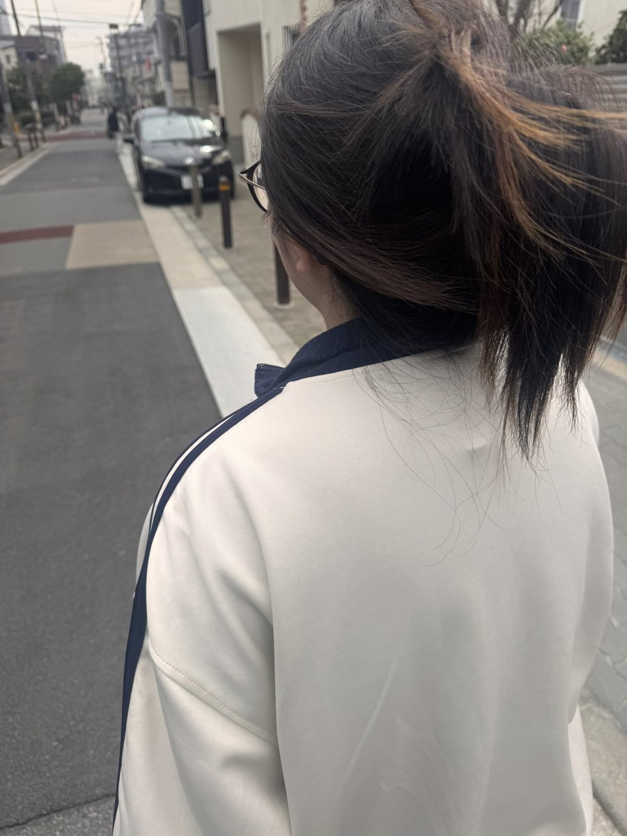 お菓子とジュースを買ってもらってご機嫌な22歳児の嫁
