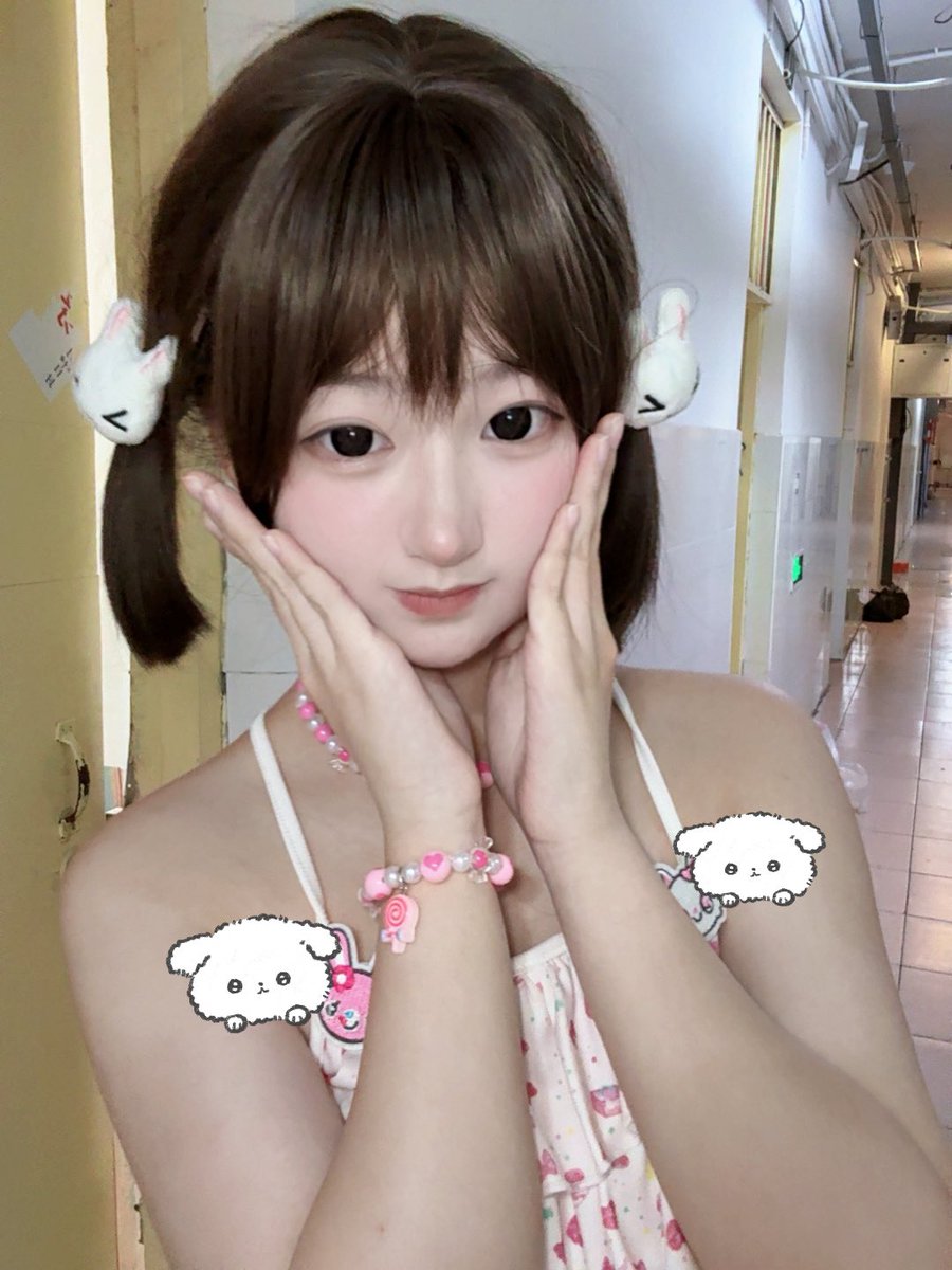 何皎皎 tweet media