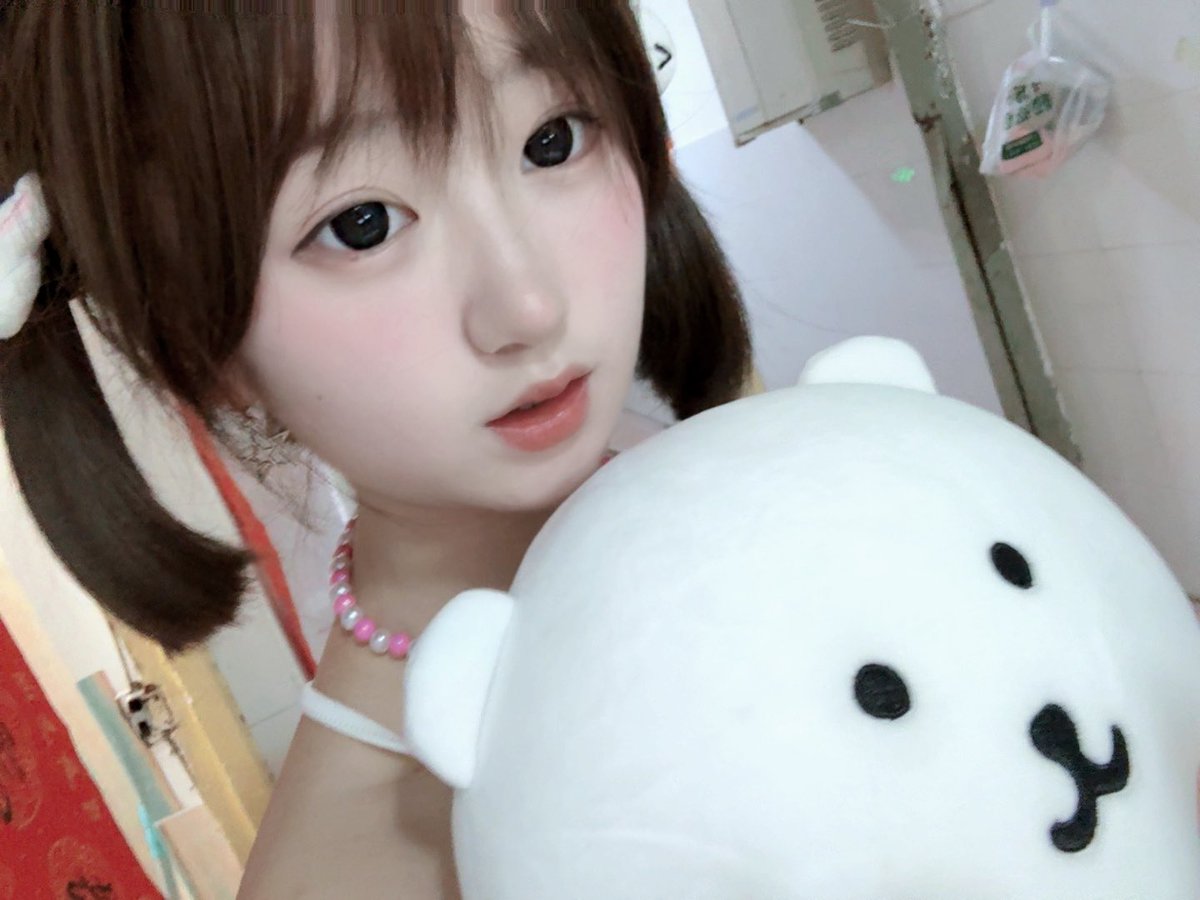 何皎皎 tweet media