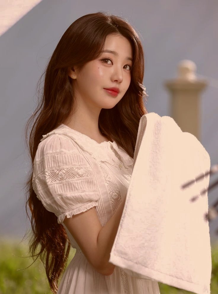 SOC-IE 💛 ˚☽˚.⋆ tweet media