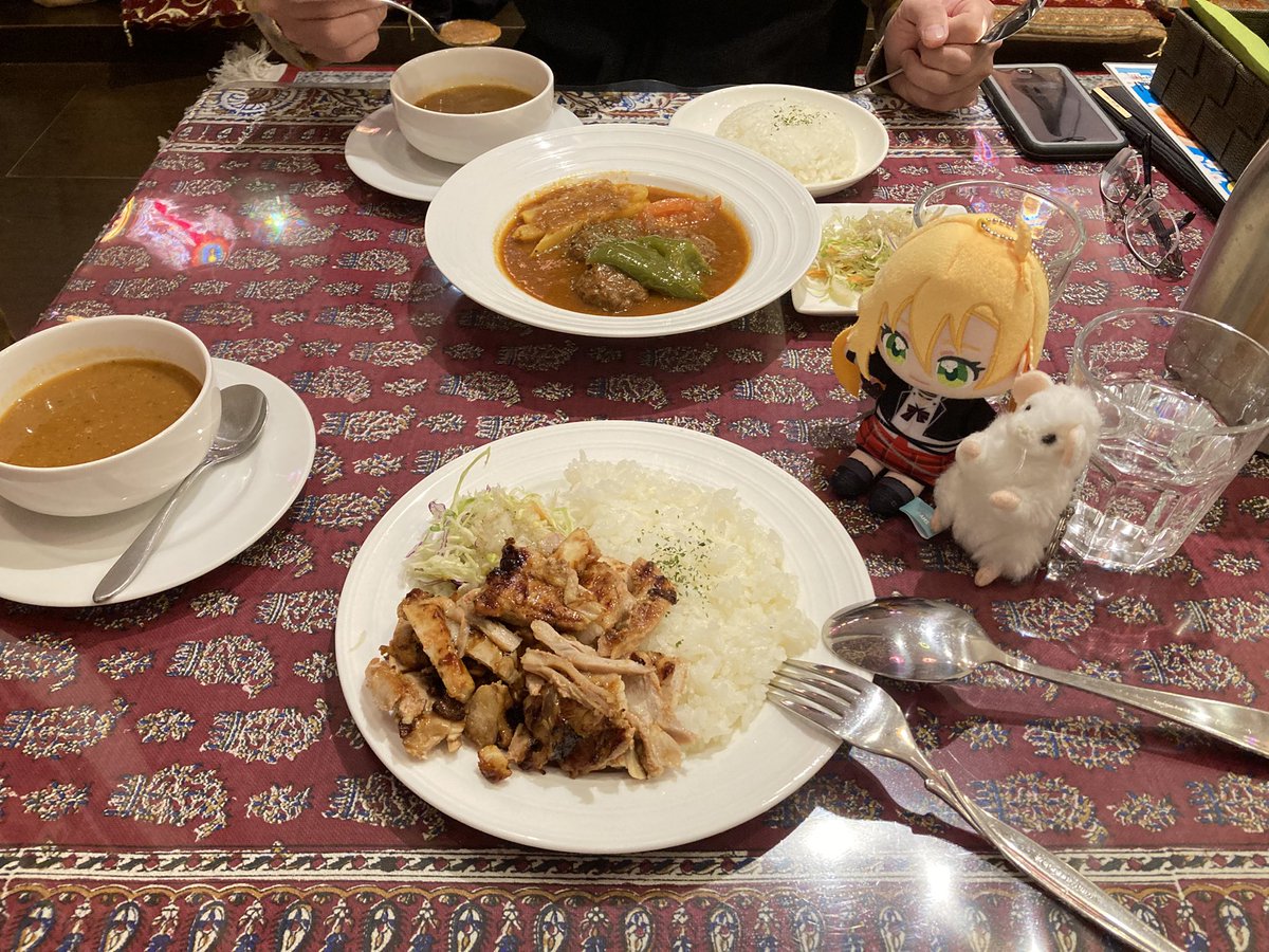 「トルコ料理のお店でラーーーーンチ!!!!!!!!!! ケバブプレート!!レンズ豆」|床の間Q◆引っ越し作業中のイラスト