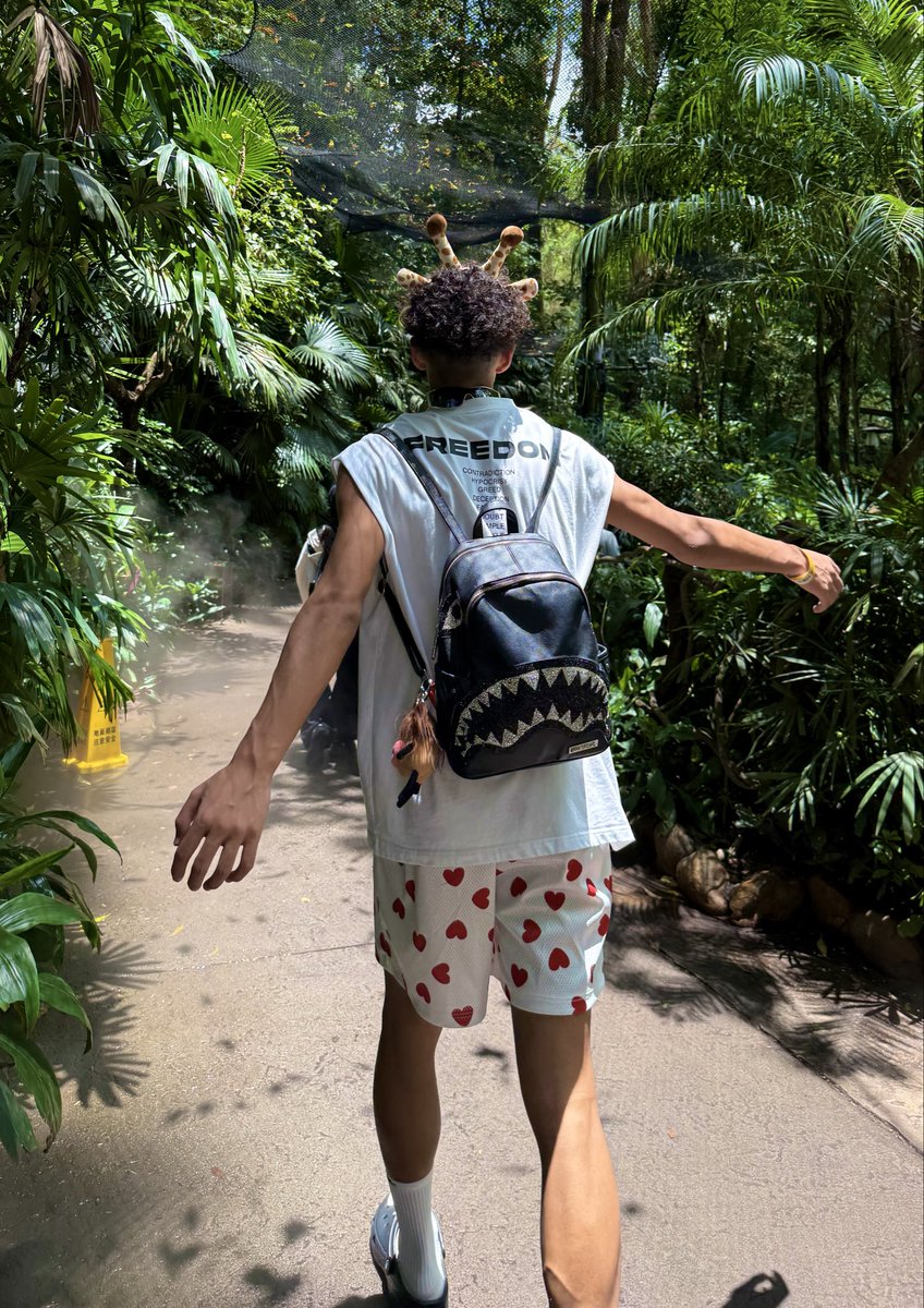 杨增一 tweet media