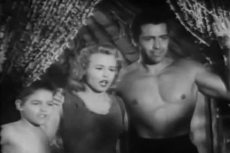 TalkingPicsTV's tweet photo. Down in the jungle with #GordonScott in TARZAN AND THE TRAPPERS (1960) 6am with #EveBrent adventure #TPTVsubtitles https://t.co/Ky0vcW62VU
