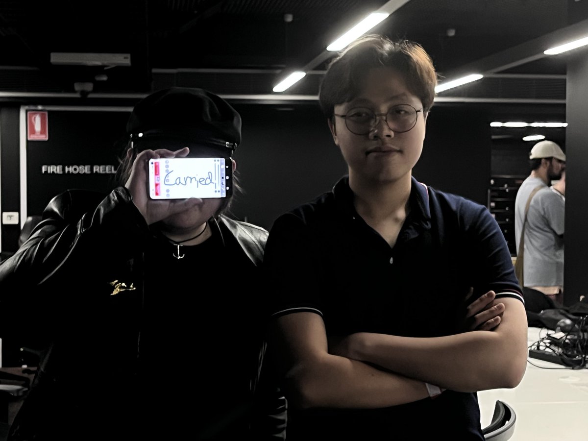 Vic Smash tweet media