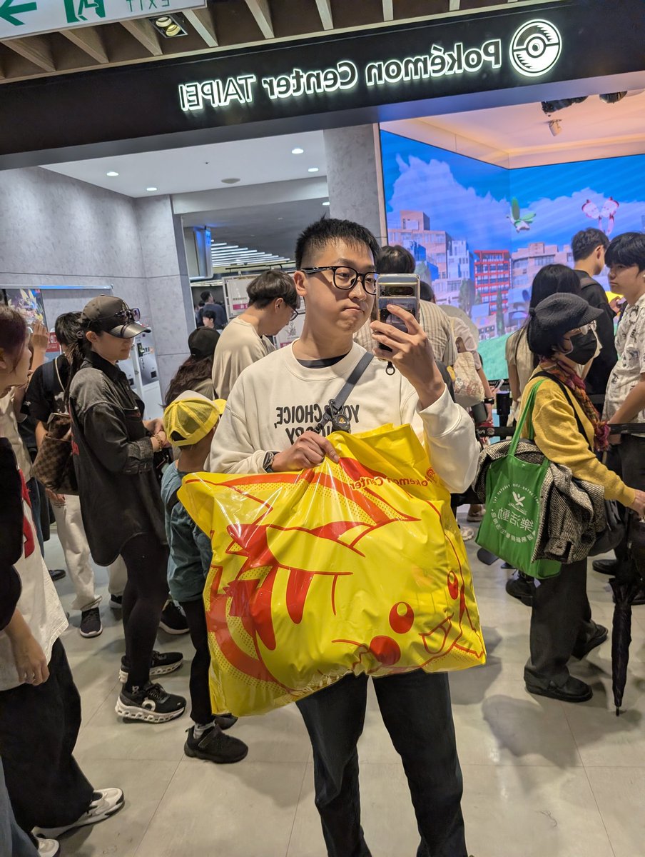 宏🍬 tweet media