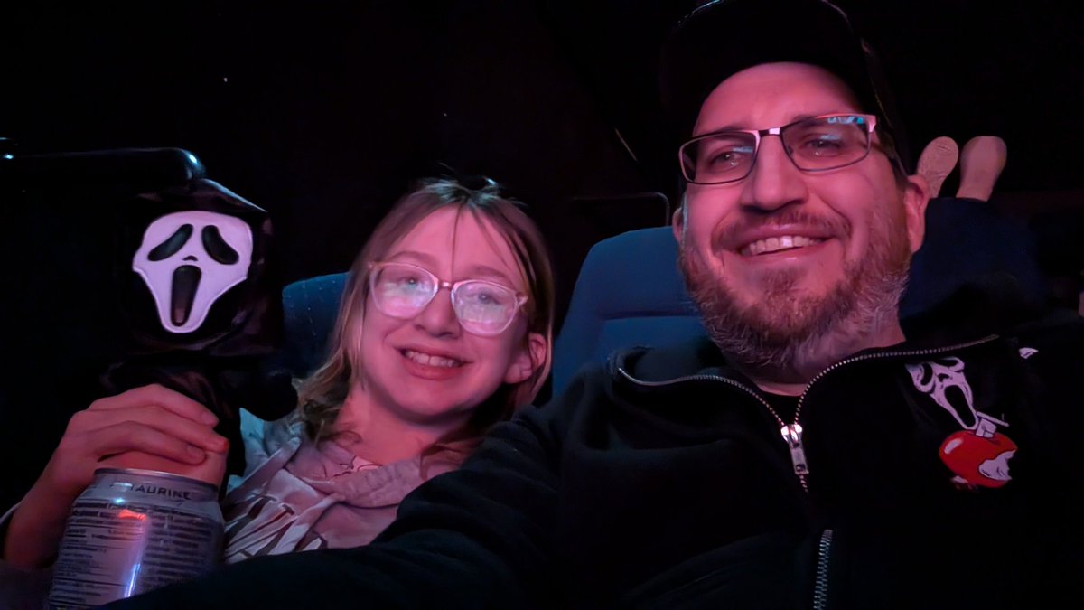 KTX_games's tweet photo. BABIES FIRST RAVE! BABIES FIRST RAVE!

Man it feels so awesome taking my daughter to her first Scream movie in theaters. Passing down the things you love is so rewarding sometimes 🥰😱😈

#Scream7 https://t.co/yFhAHV2Y7r