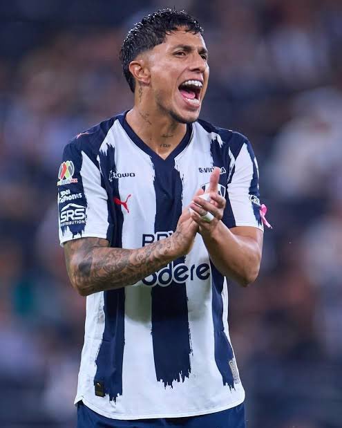 Checo RayaCulé tweet media